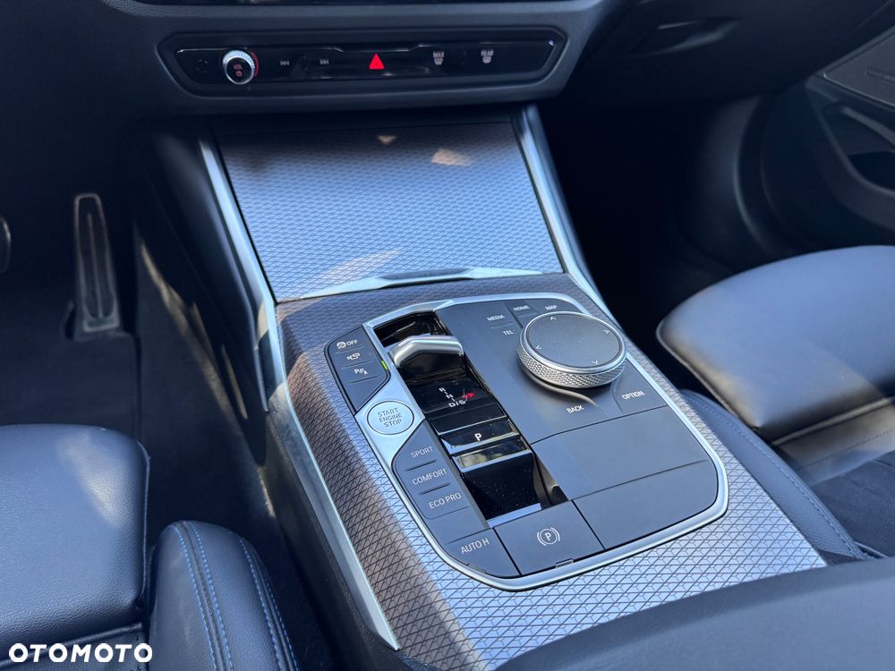 BMW Seria 3 320d xDrive mHEV M Sport - 30