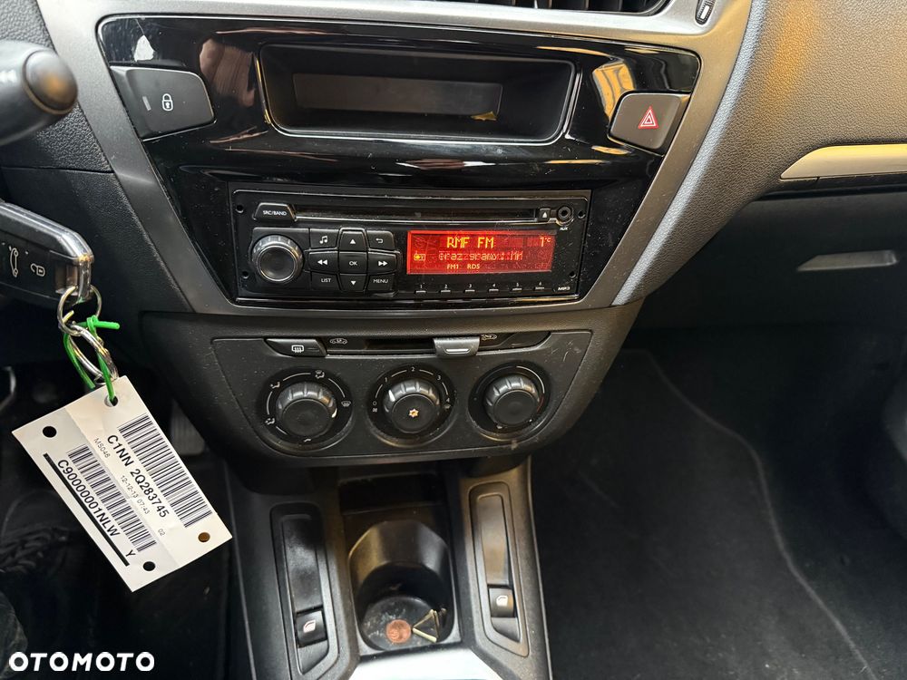 Peugeot 301 1.6 HDi Active - 13