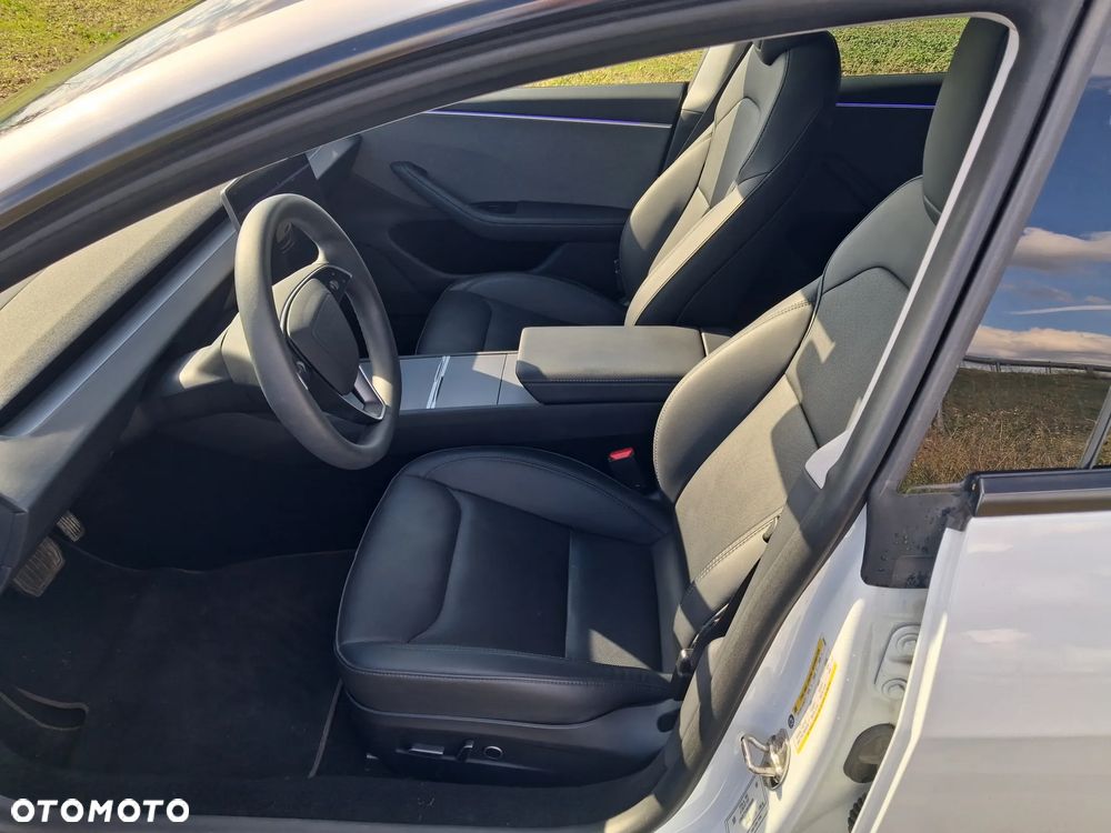 Tesla Model 3 - 34