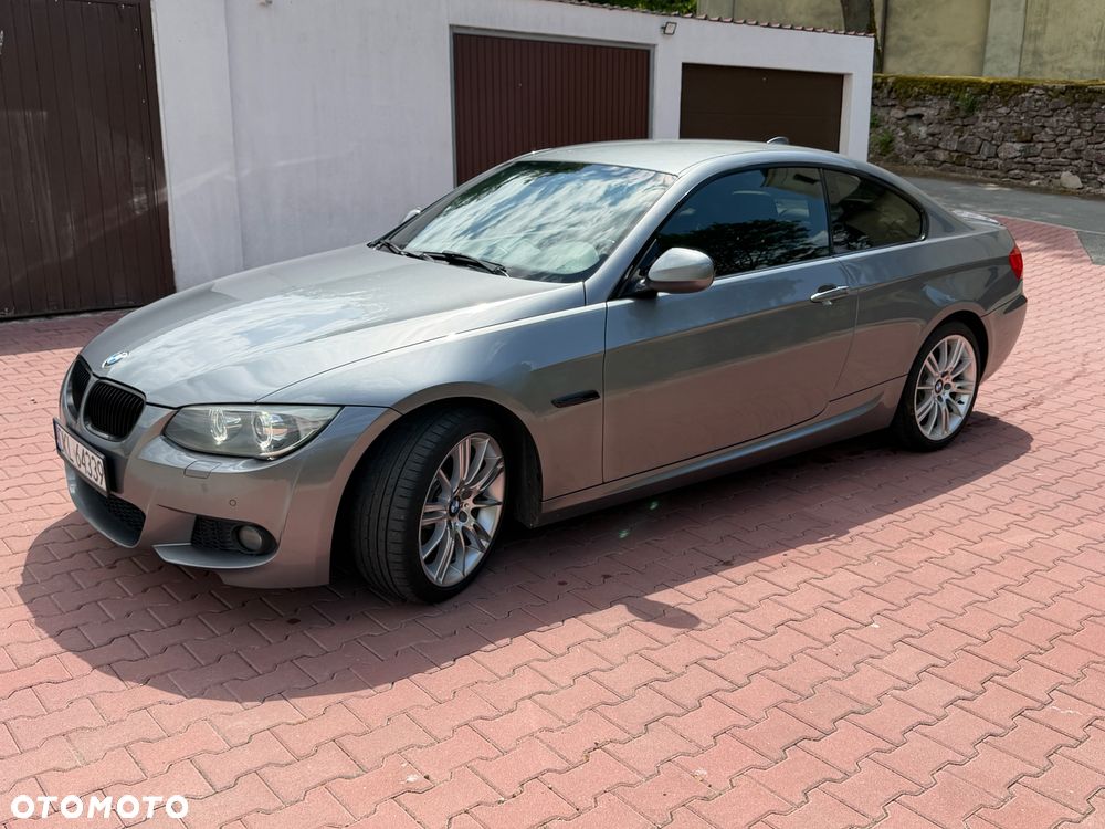 BMW Seria 3 330d xDrive - 2