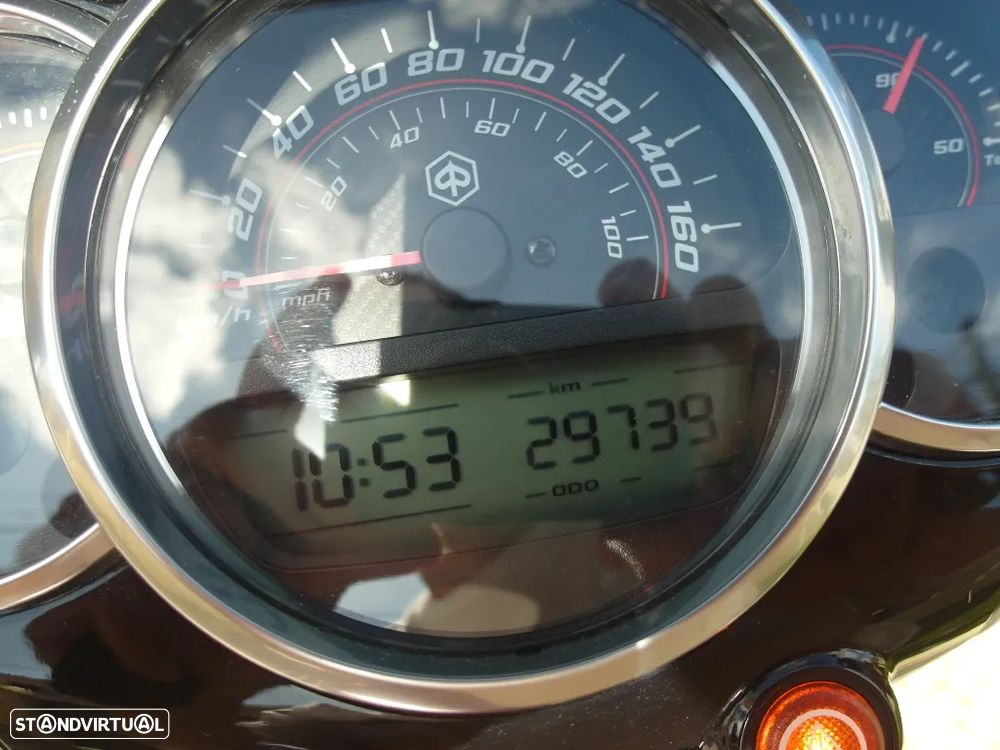 Piaggio Beverly Sport Turing 350 CC - 5