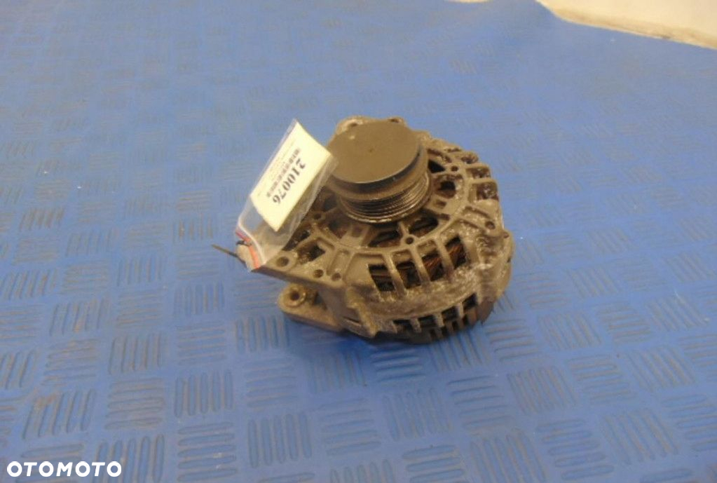 VOLKSWAGEN PASSAT B5 1.9TDI ALTERNATOR - 2
