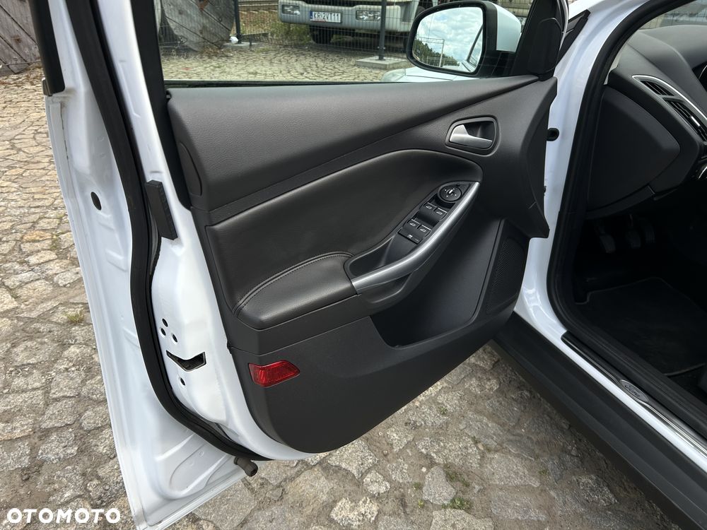 Ford Focus 1.6 EcoBoost Start-Stopp-System Titanium - 23