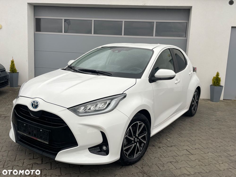 Toyota Yaris ver-hybrid-1-5-executive - 1