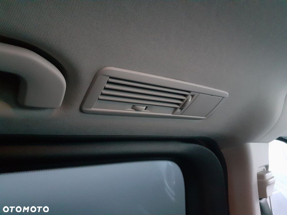 Mercedes-Benz Vito - 24