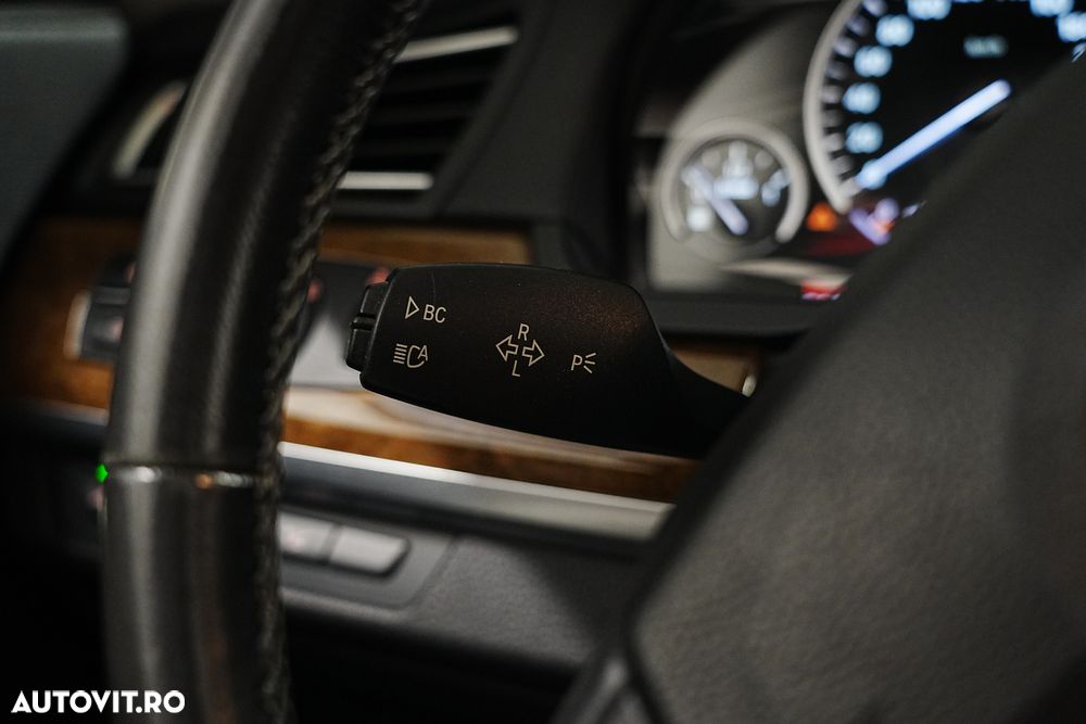 BMW Seria 7 - 35