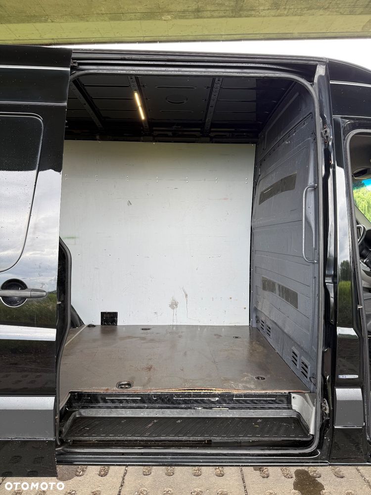 Mercedes-Benz Sprinter - 18