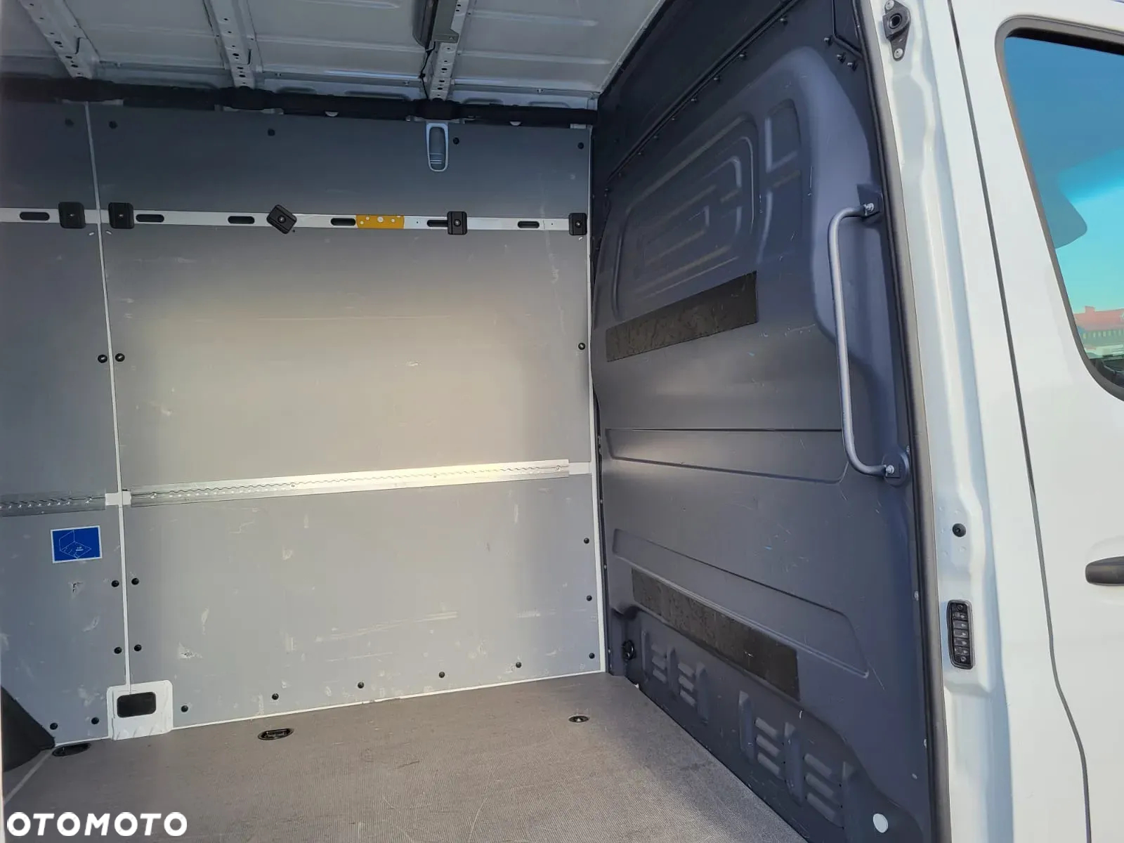 Mercedes-Benz SPRINTER 317 CDI-L2 H2 - 20 TYS KM - 20