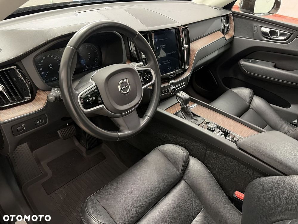 Volvo XC 60 - 10