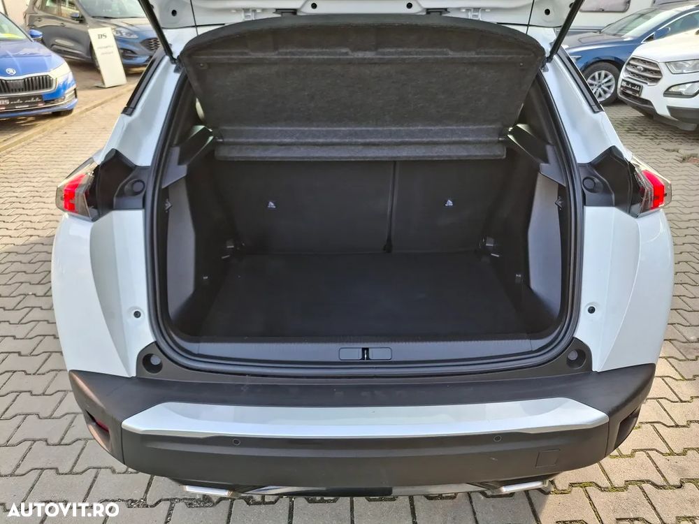 Peugeot 2008 PureTech 130 EAT8 Active - 10