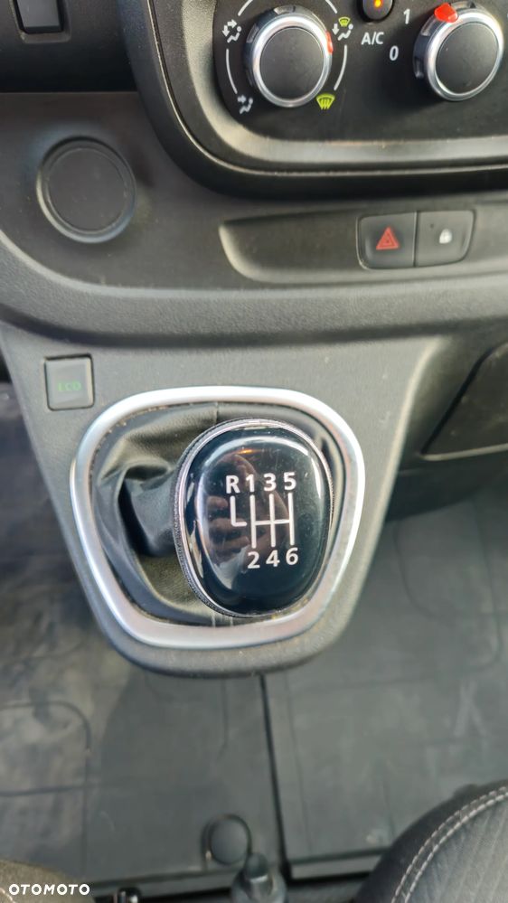Renault Trafic - 9