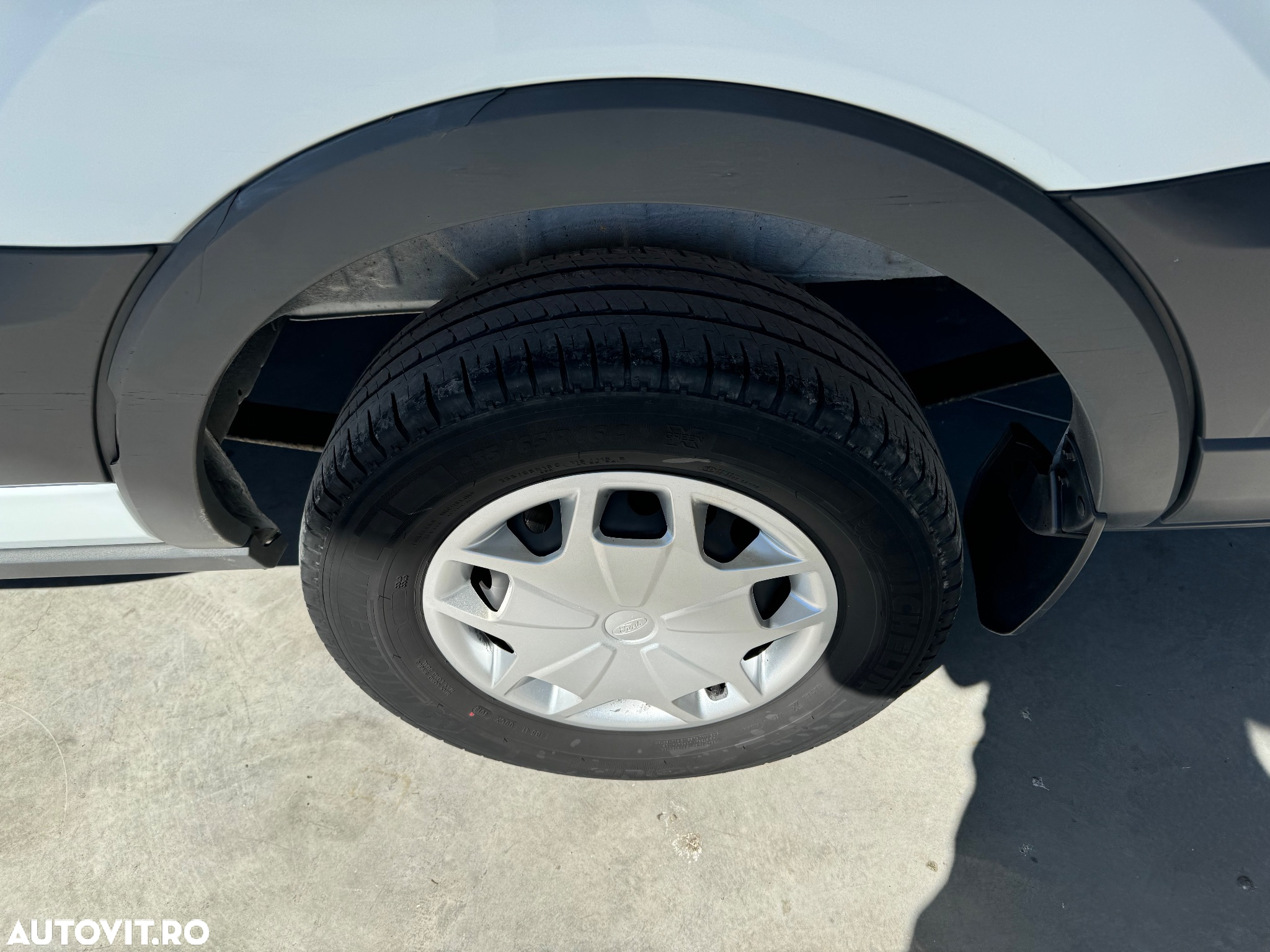 Ford Transit - 28