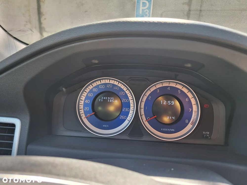 Volvo V70 2.0T Powershift RDesign - 1