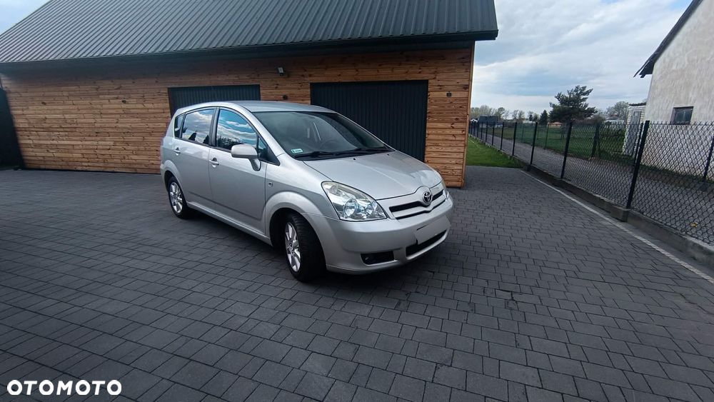 Toyota Corolla Verso 1.8 Gold - 1