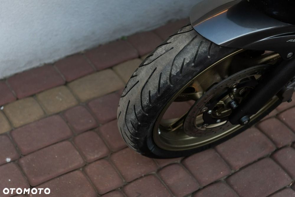 Yamaha XJ - 7