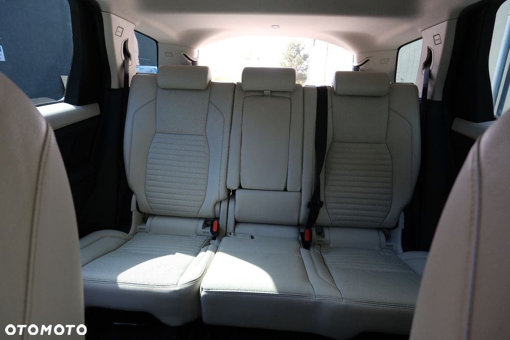 Land Rover Discovery Sport - 19