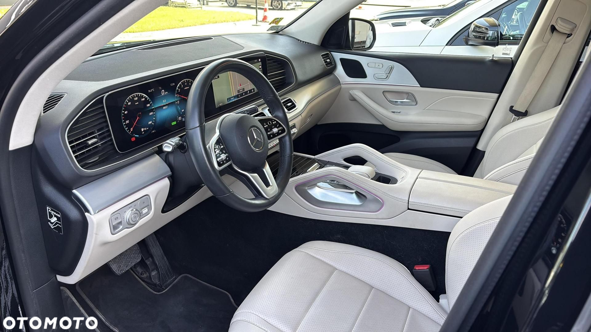 Mercedes-Benz GLE - 10