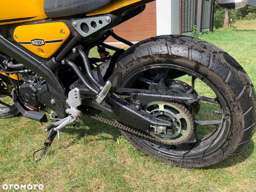 Yamaha XSR - 7