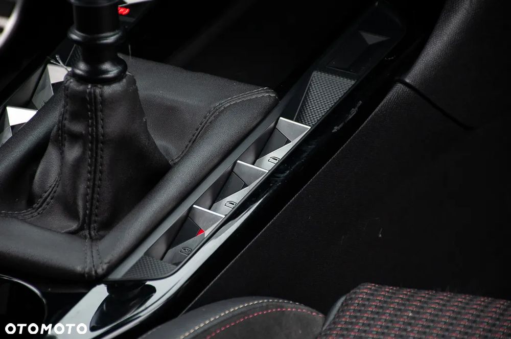 DS Automobiles DS 3 Crossback 1.5 BlueHDi Performance Line - 20