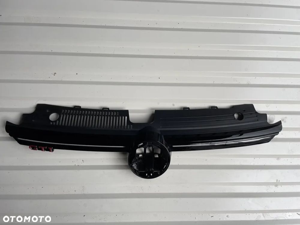 ATRAPA PRZÓD GRILL VOLKSWAGEN GOLF VIII GTI LED 5H0 5H0853651AC 5H0853653 - 5