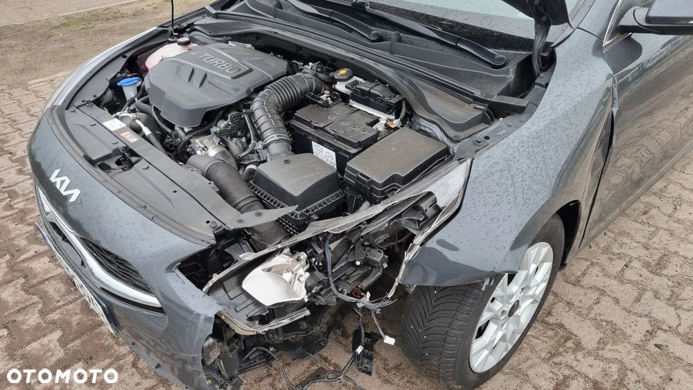 Kia Ceed 1.6 CRDi Eco-Dynamics+ (48V Mild-Hybrid) DCT7 GT Line - 30