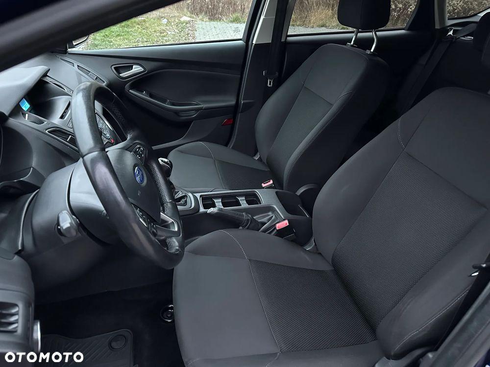Ford Focus - 11