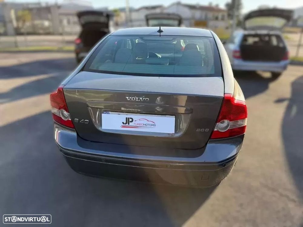 Volvo S40 2.0 D Sport - 5