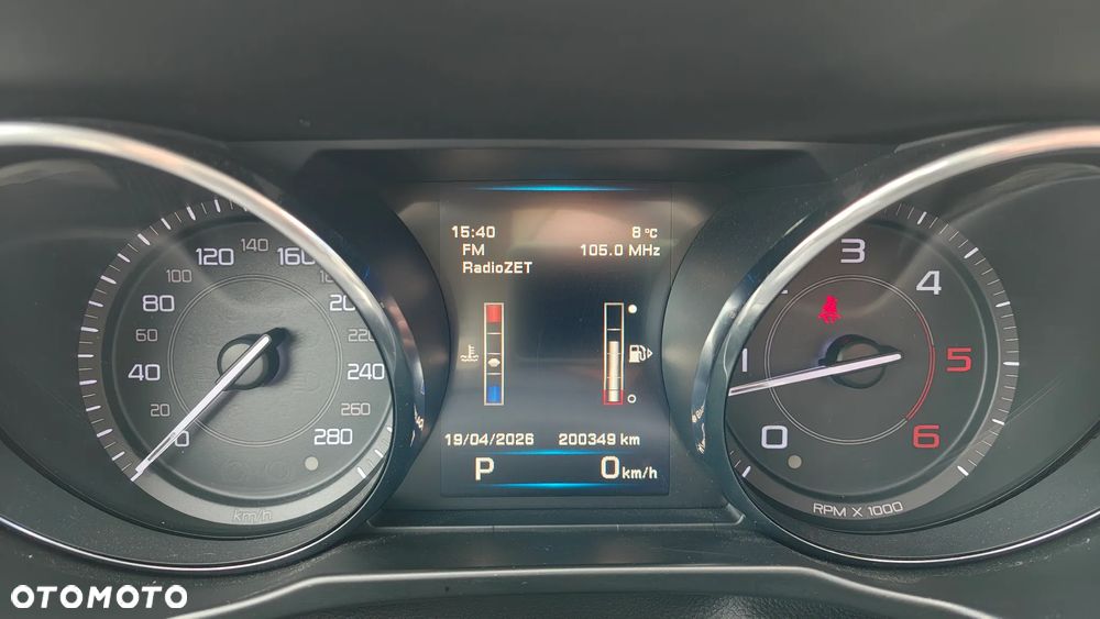 Jaguar XE 2.0 D Prestige - 11