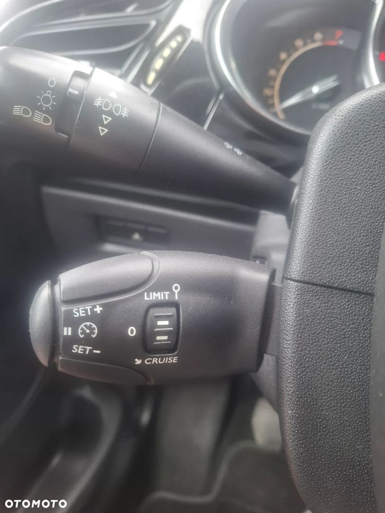 Citroën DS3 1.6 VTi SoChic - 19