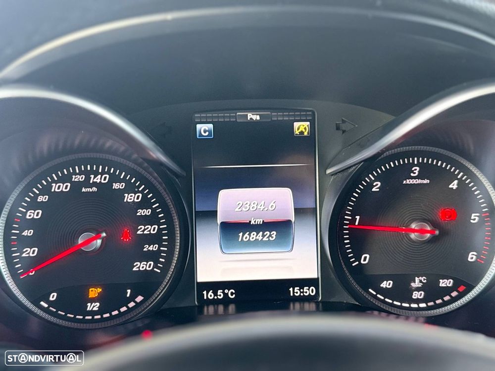 Mercedes-Benz C 180 d AMG Line - 37