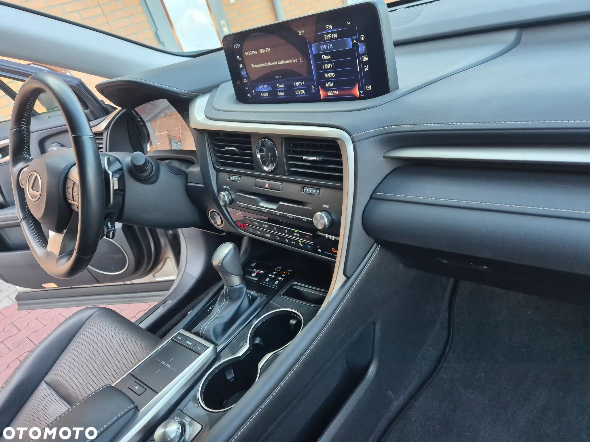 Lexus RX 300 Business Edition + - 27