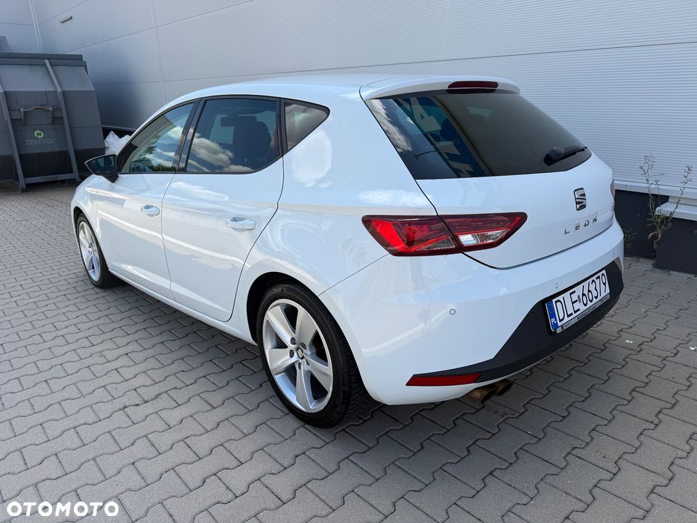 Seat Leon 1.8 TSI Start&Stop DSG FR - 4