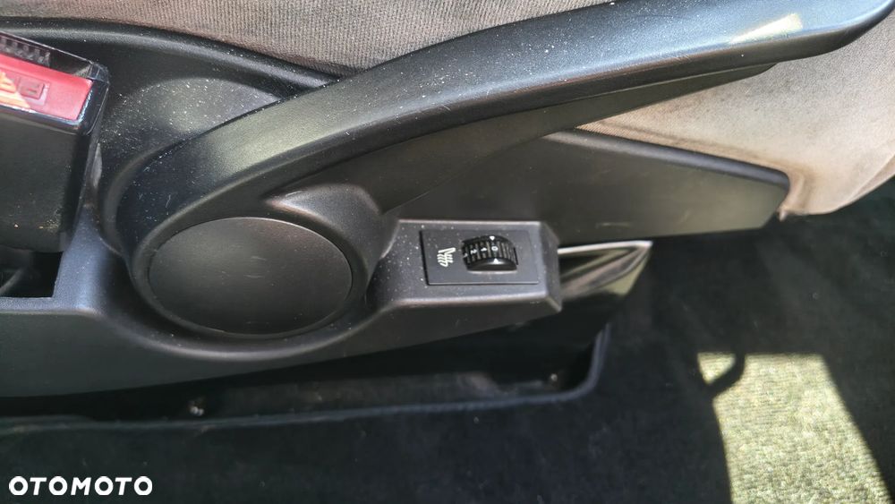 Peugeot 807 2.0 HDi Premium Euro5 - 15