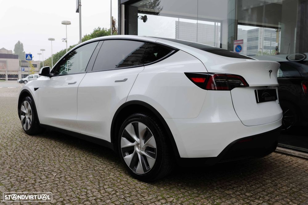 Tesla Model Y Long Range Tração Integral - 27