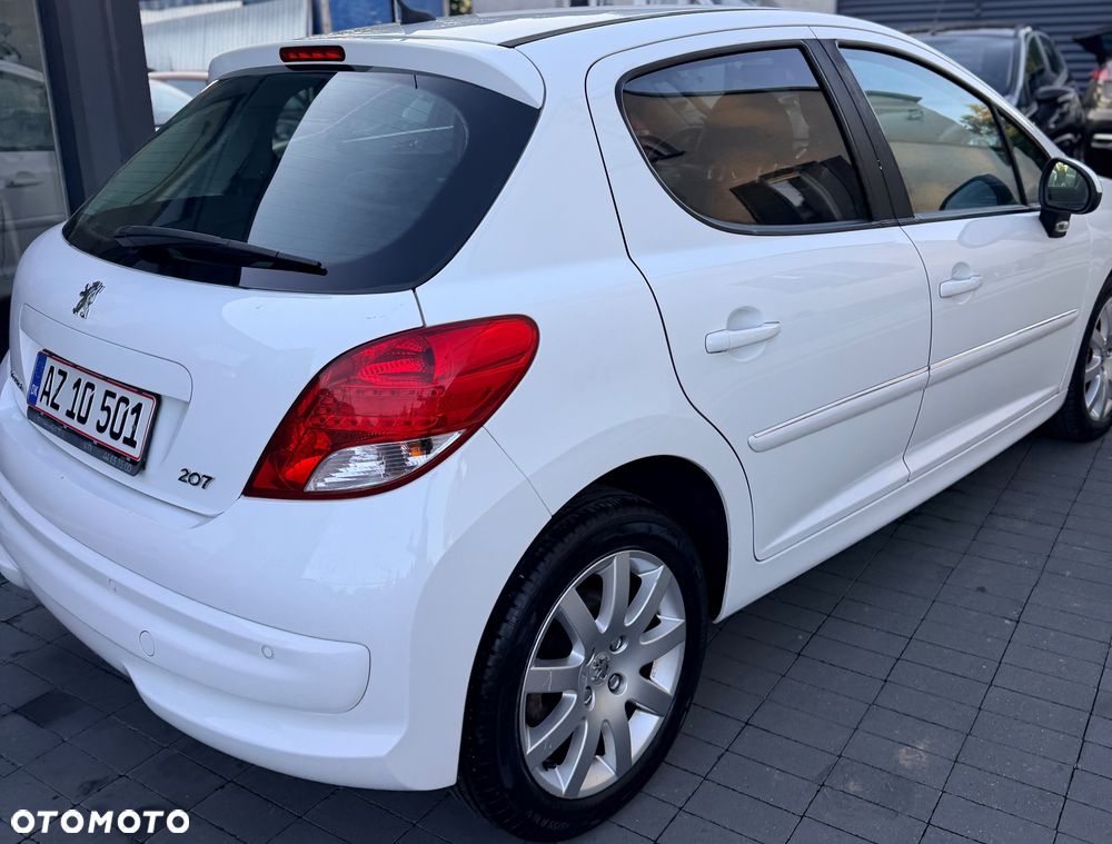 Peugeot 207 120 VTi Sport - 32