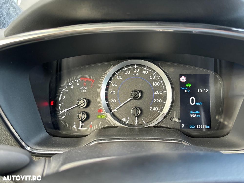 Toyota Corolla 1.8 HSD Dynamic - 11