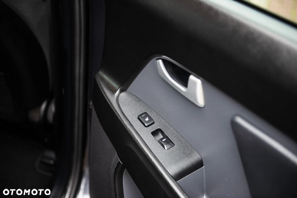 Kia Sportage 1.6 GDI 2WD Attract - 32