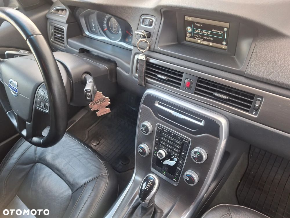 Volvo V70 T5 Powershift Summum - 22