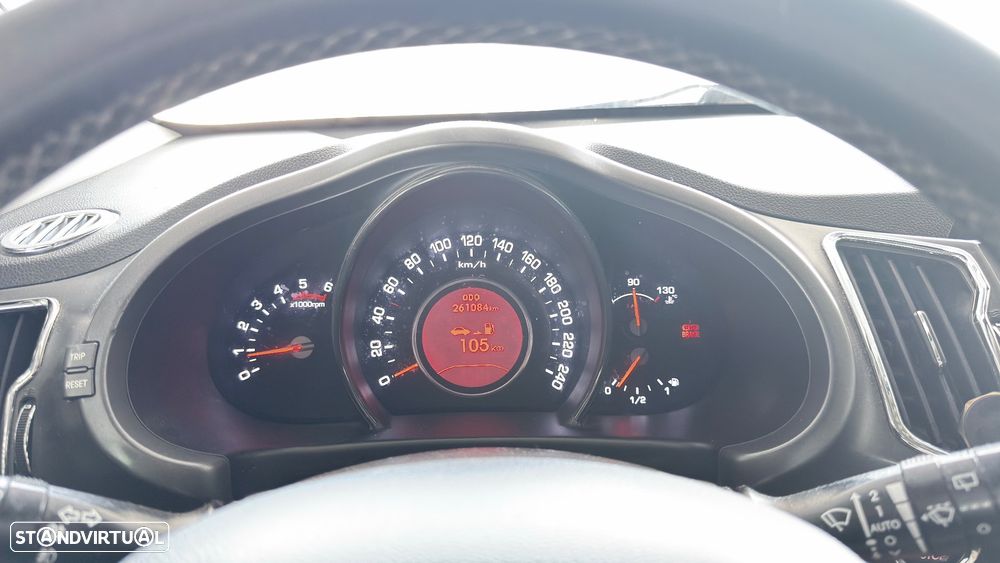 Kia Sportage 1.7 CRDI ISG EX - 11