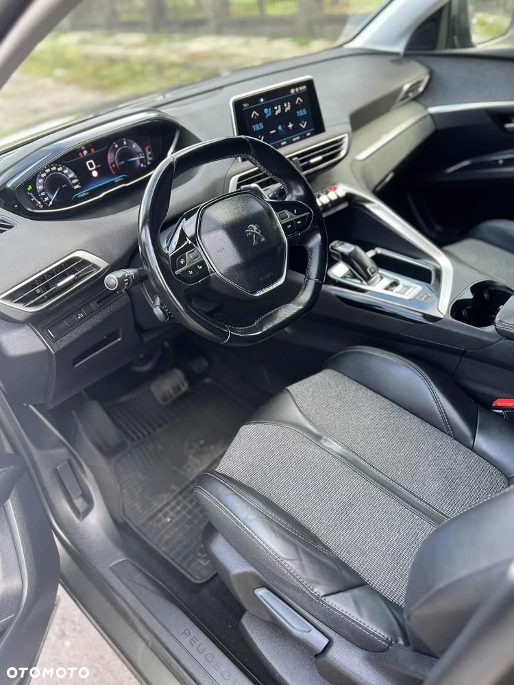 Peugeot 3008 - 11