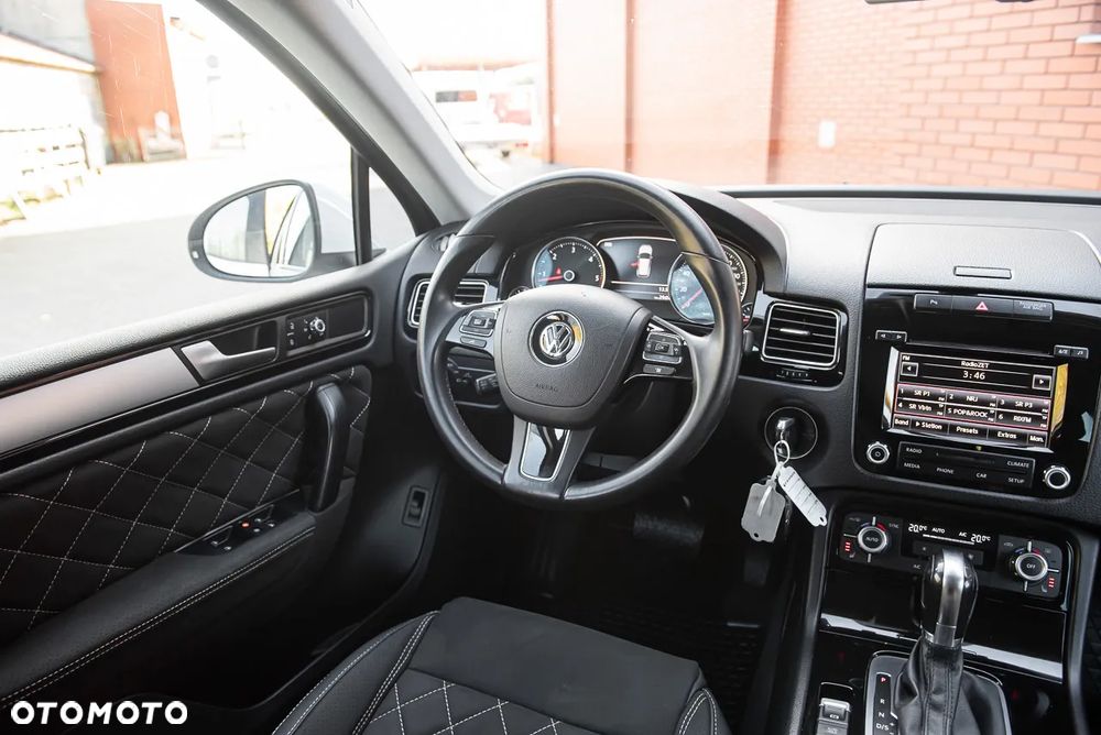 Volkswagen Touareg 3.0 V6 TDI SCR Blue Motion DPF Automatik Executive Edition - 25