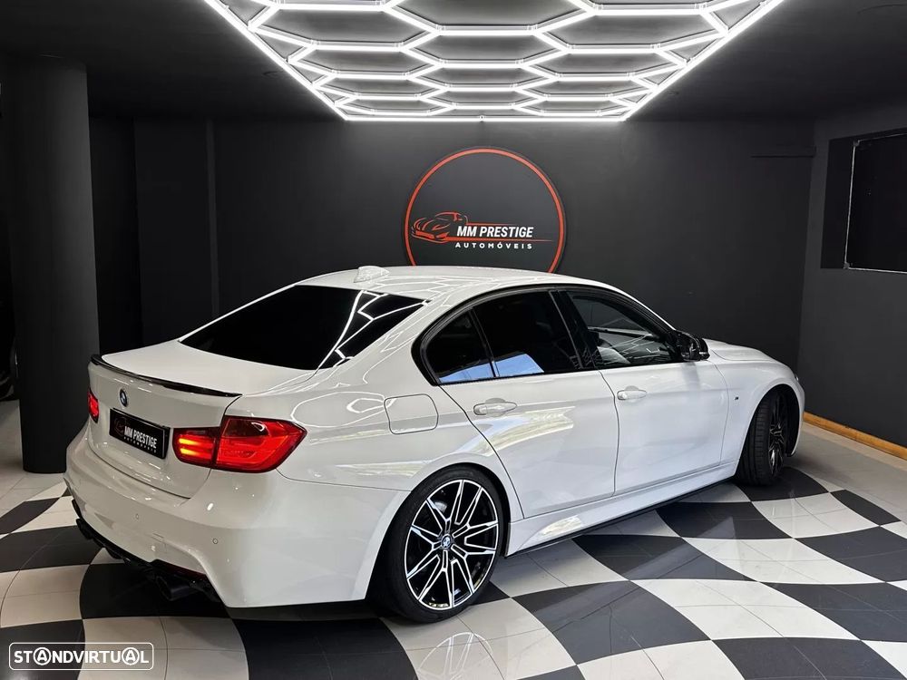 BMW 320 d Pack M - 33