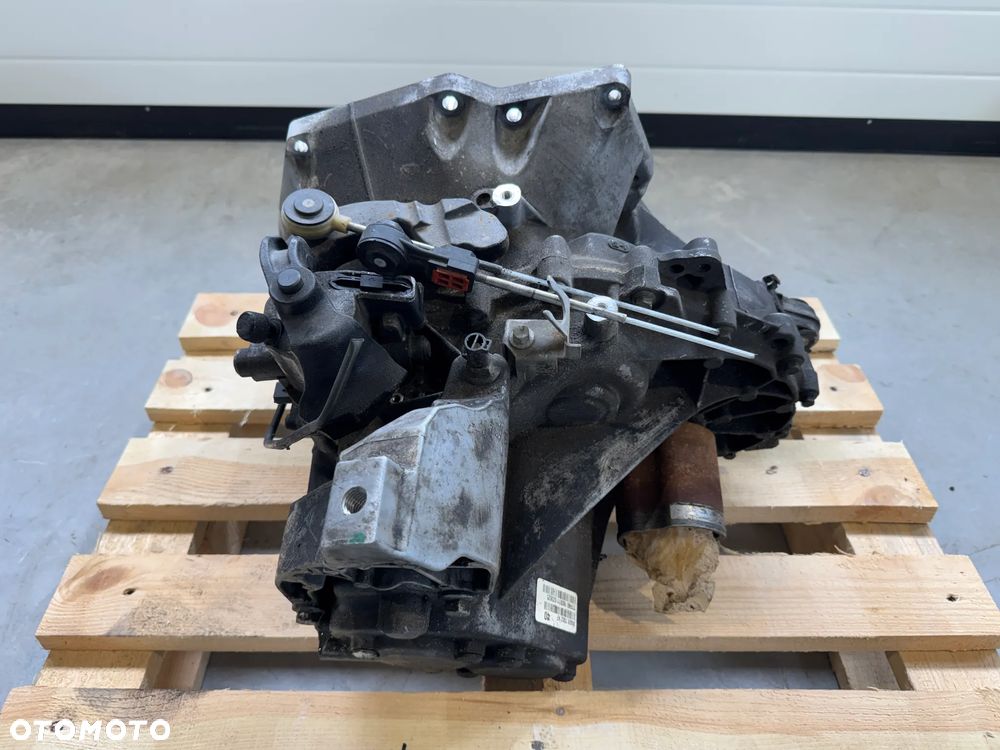 SKRZYNIA BIEGÓW 1.6 TDCI FORD FOCUS MK3 C MAX MK2 AV6R 7002 KF - 1
