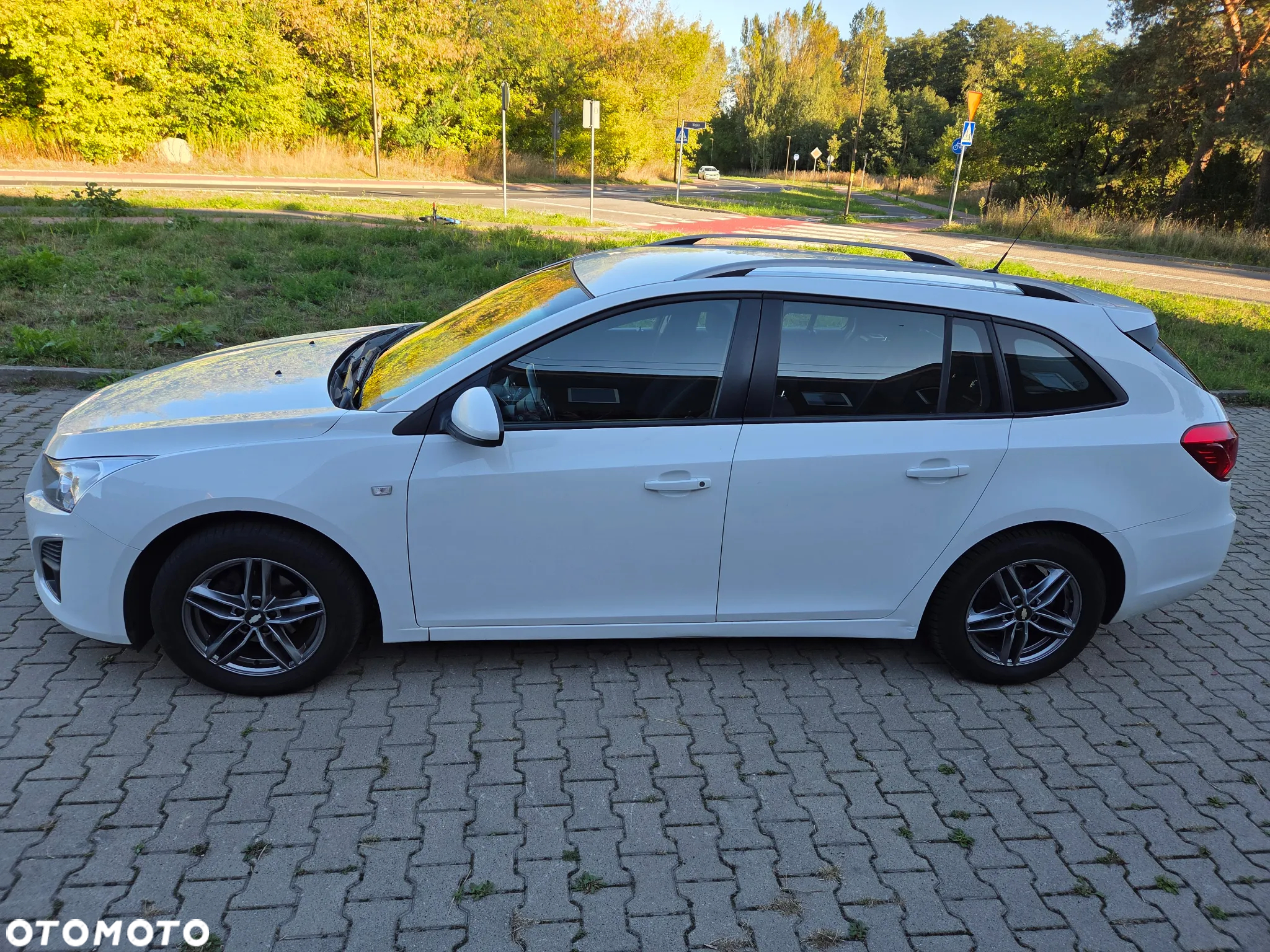 Chevrolet Cruze 1.6 LS - 15
