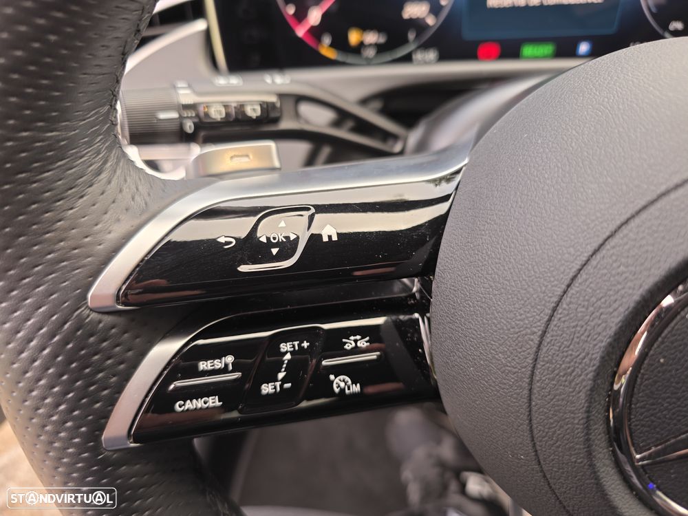 Mercedes-Benz E 300 de 4Matic 9G-TRONIC AMG Line - 30