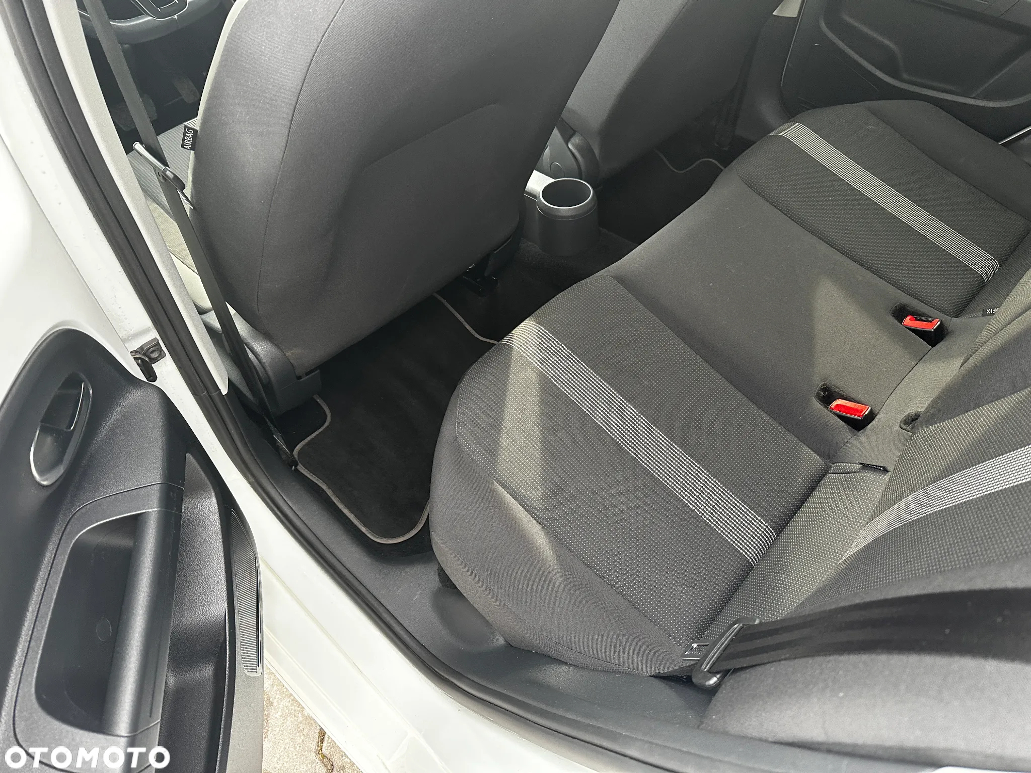 Volkswagen up! e-up - 20