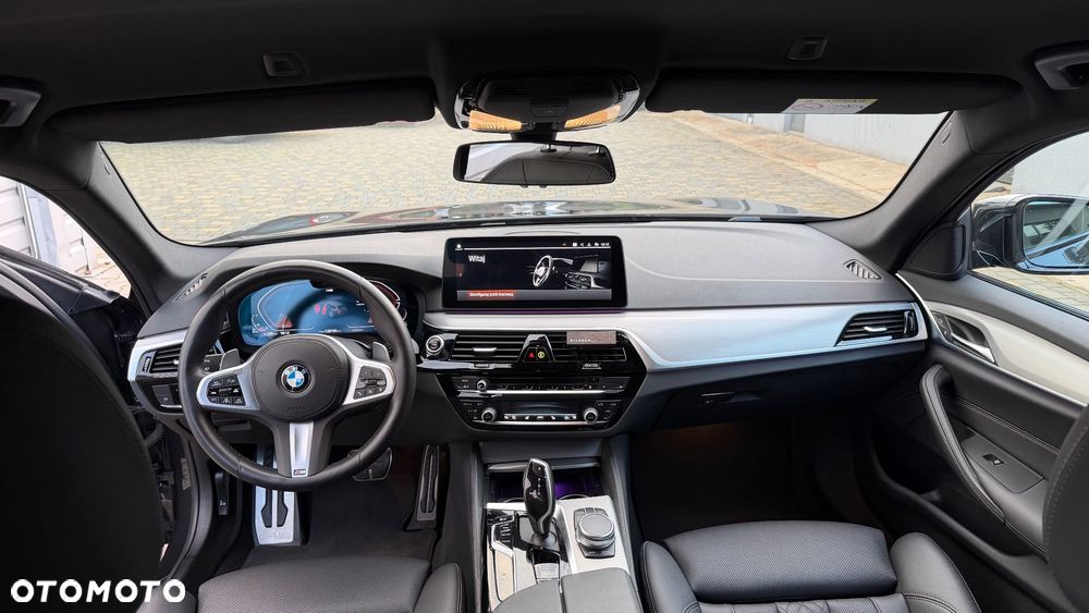 BMW Seria 5 520d xDrive mHEV M Sport sport - 24