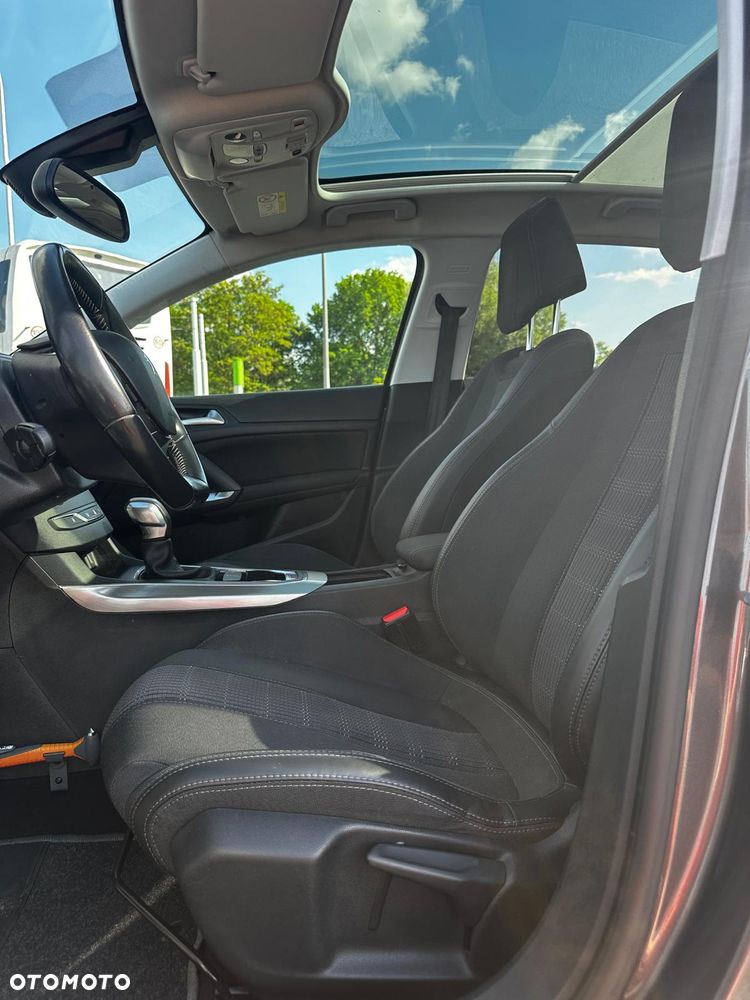 Peugeot 308 BlueHDi 120 EAT6 Stop & Start Active Business-Paket - 24