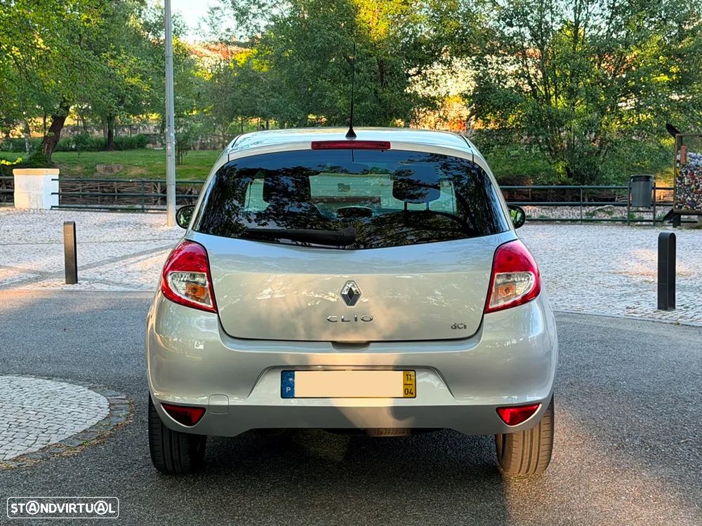 Renault Clio 1.5 dCi Dynamique S - 15