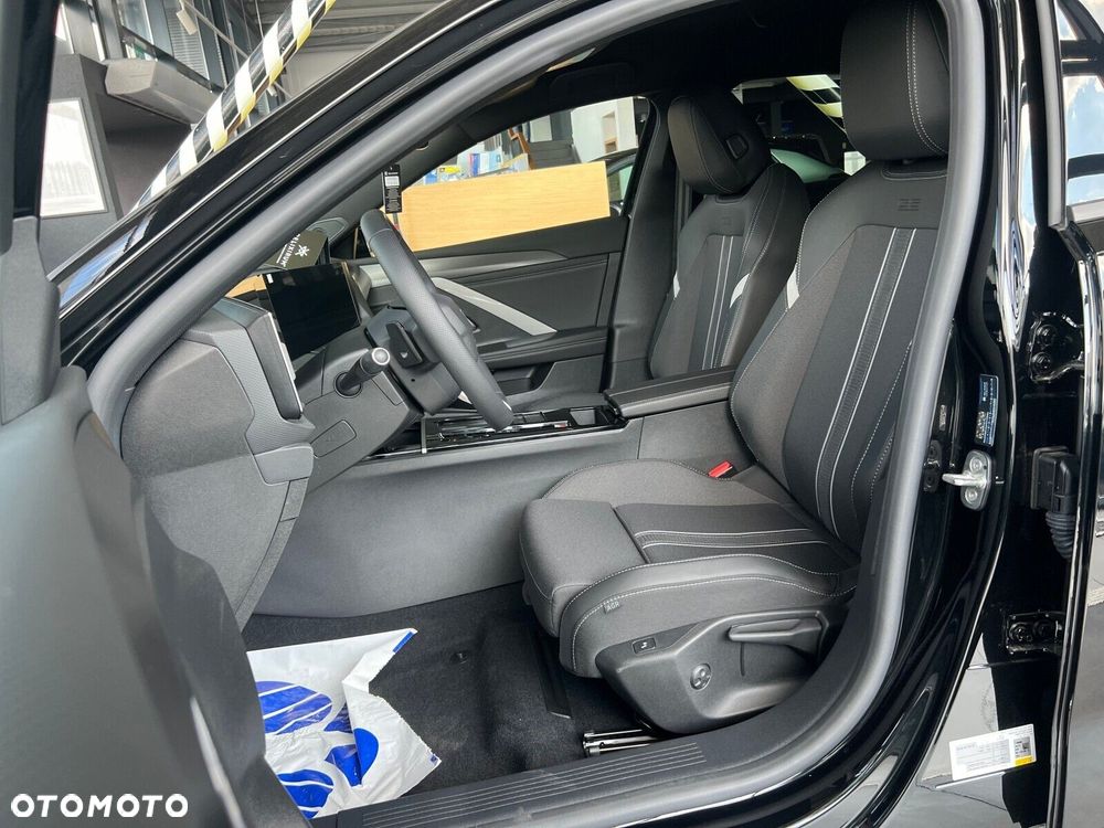 Opel Astra 1.2 T mHEV Ultimate S&S eDTC - 12